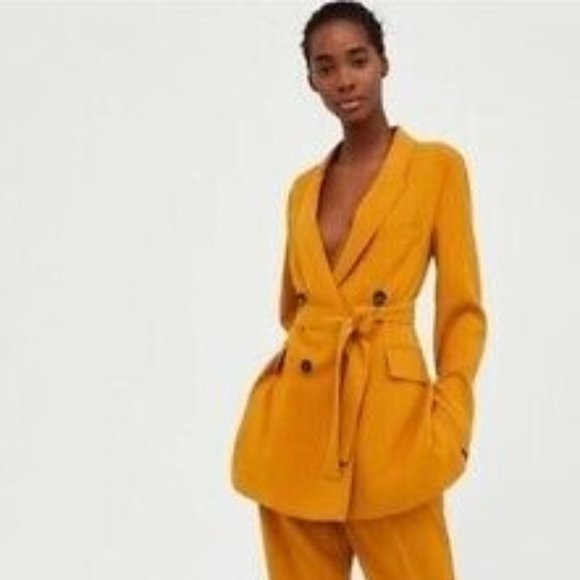 Zara Blazer - Picture 1 of 5